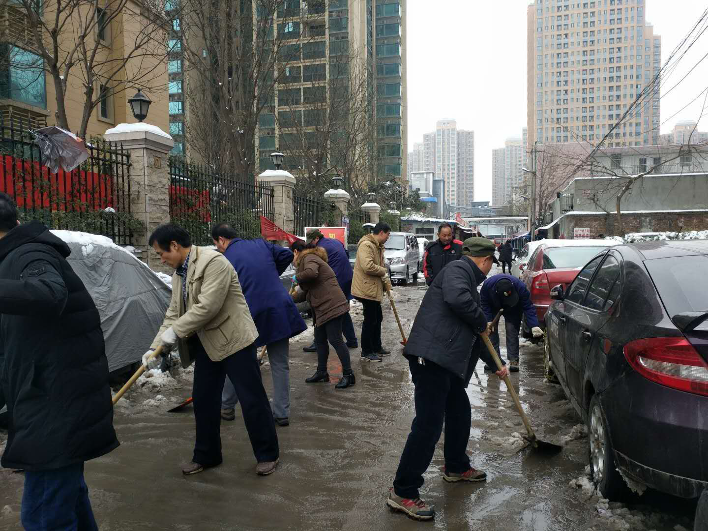 “以雪為令，御雪奮戰(zhàn)” 西安工業(yè)投資集團(tuán)再行動(dòng)